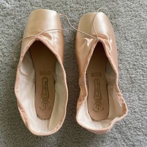 Freed Pointe Shoes 5.5 XX Classic Pro